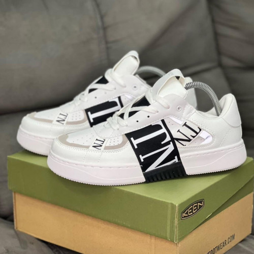 VALENTINO BLANCA NEGRA HOMBRE