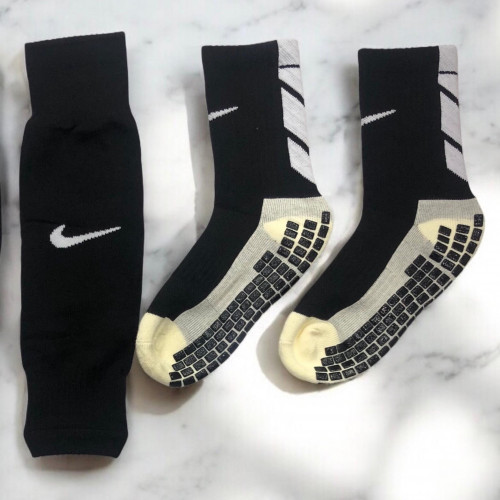 MEDIA PRE ANTIDESLIZANTE NIKE