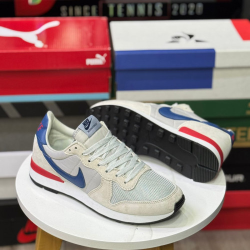 NIKE INTERNACIONAL GRIS AZUL HOMBRE