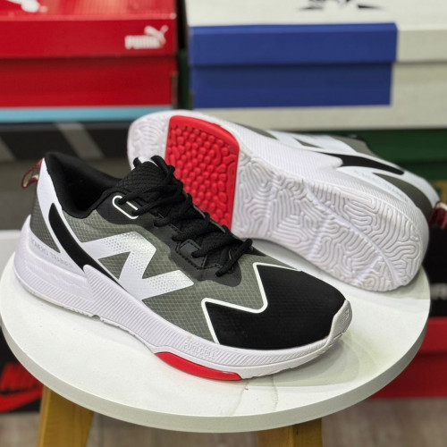 NEW BALANCE FUELCELL NEGRO GRIS BLANCO
