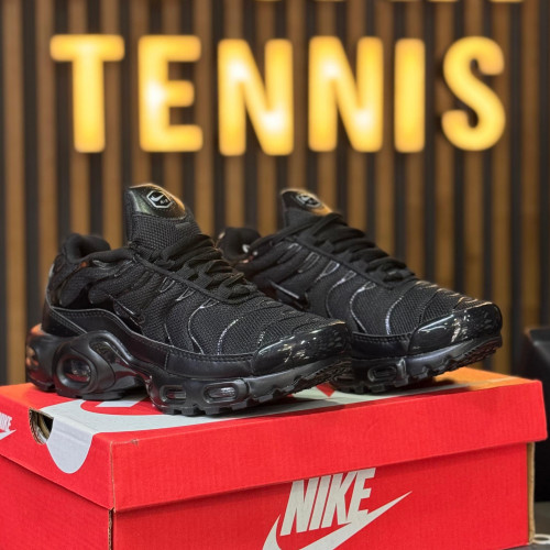 NIKE AIR MAX TN NEGRA DAMA