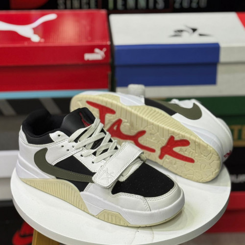 NIKE TRAVIS BLANCA VERDE NEGRA HOMBRE