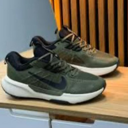NIKE TRAIL VERDE NEGRA HOMBRE
