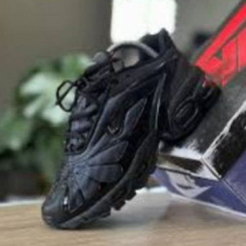 NIKE AIR MAX TAILWIND NEGRA NEGRA HOMBRE