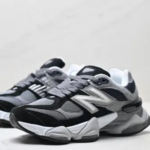 NEW BALANCE NEGRA GRIS BLANCA