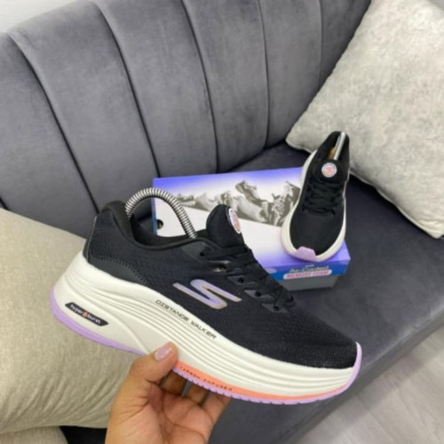 SKECHERS NEGRA MORADO