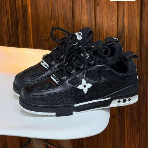 LOUIS VOITTON NEGRA BLANCA