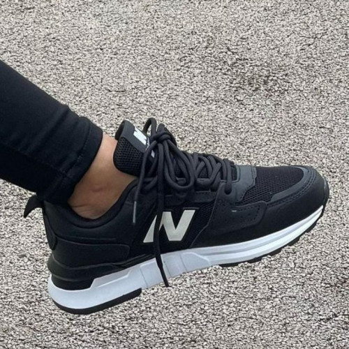 NEW BALANCE BLANCA NEGRA