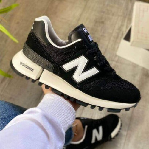 NEW BALANCE 1300 NEGRA BLANCA