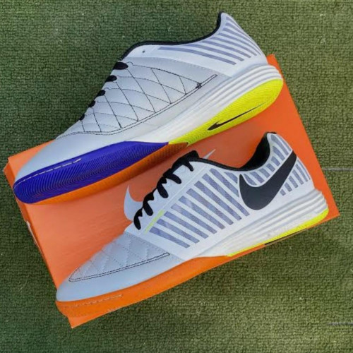 VIP NIKE LUNAR GATO FUTSALA BLANCO GRIS