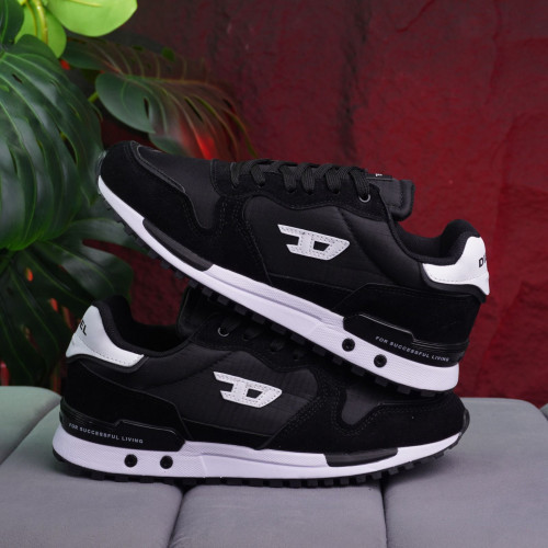 DIESEL NEGRA SUELA BLANCA