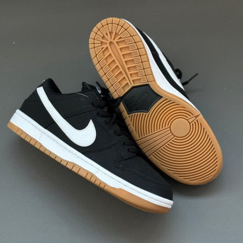 NIKE SB NEGRA CHULO BLANCO HOMBRE