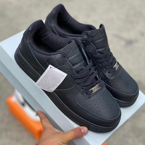 AIR FOUR ONE NEGRA NEGRA
