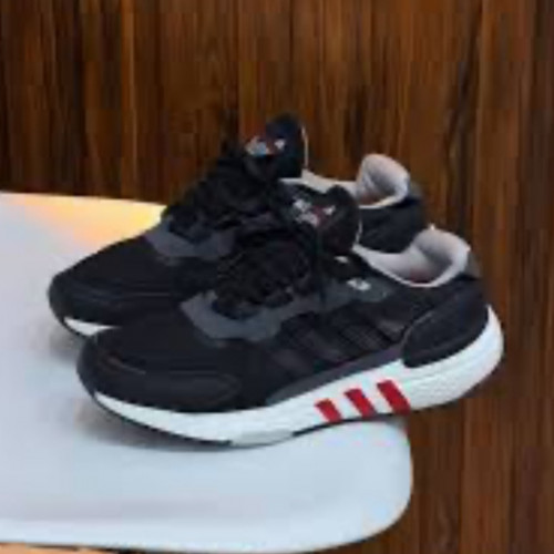 ADIDAS BOUNSE NEGRA BLANCA ROJO