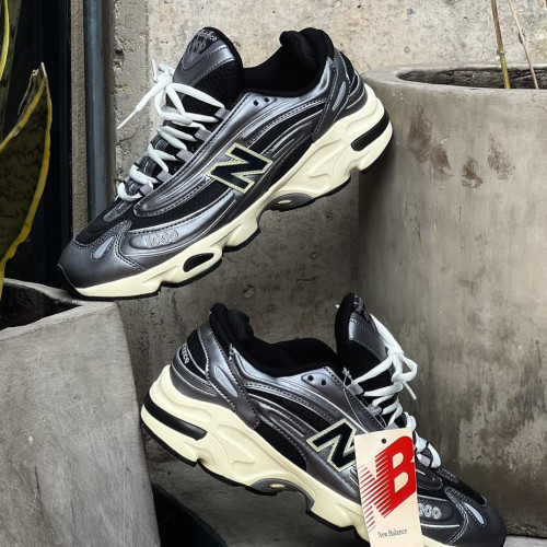 NEW BALANCE 1000 GRIS NEGRO