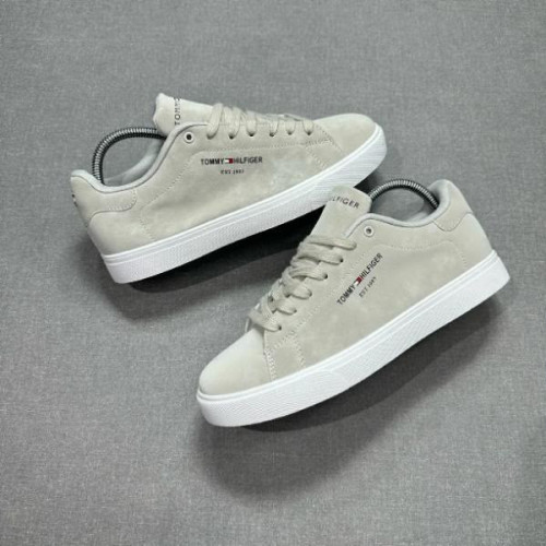 TOMY HILFEGER GRIS HOMBRE