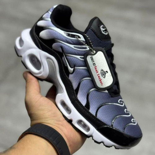 NIKE TN GRIS NEGRA HOMBRE