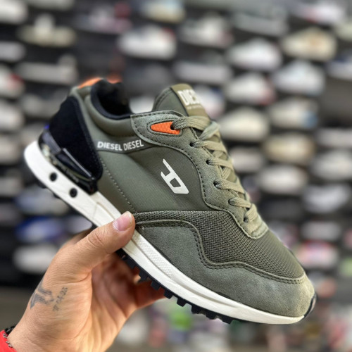 DIESEL TORNILLO VERDE NARANJA HOMBRE
