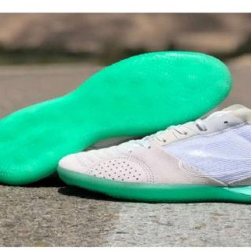 NIKE GATO STREE GRIS VERDE FUTSAL HOMBRE